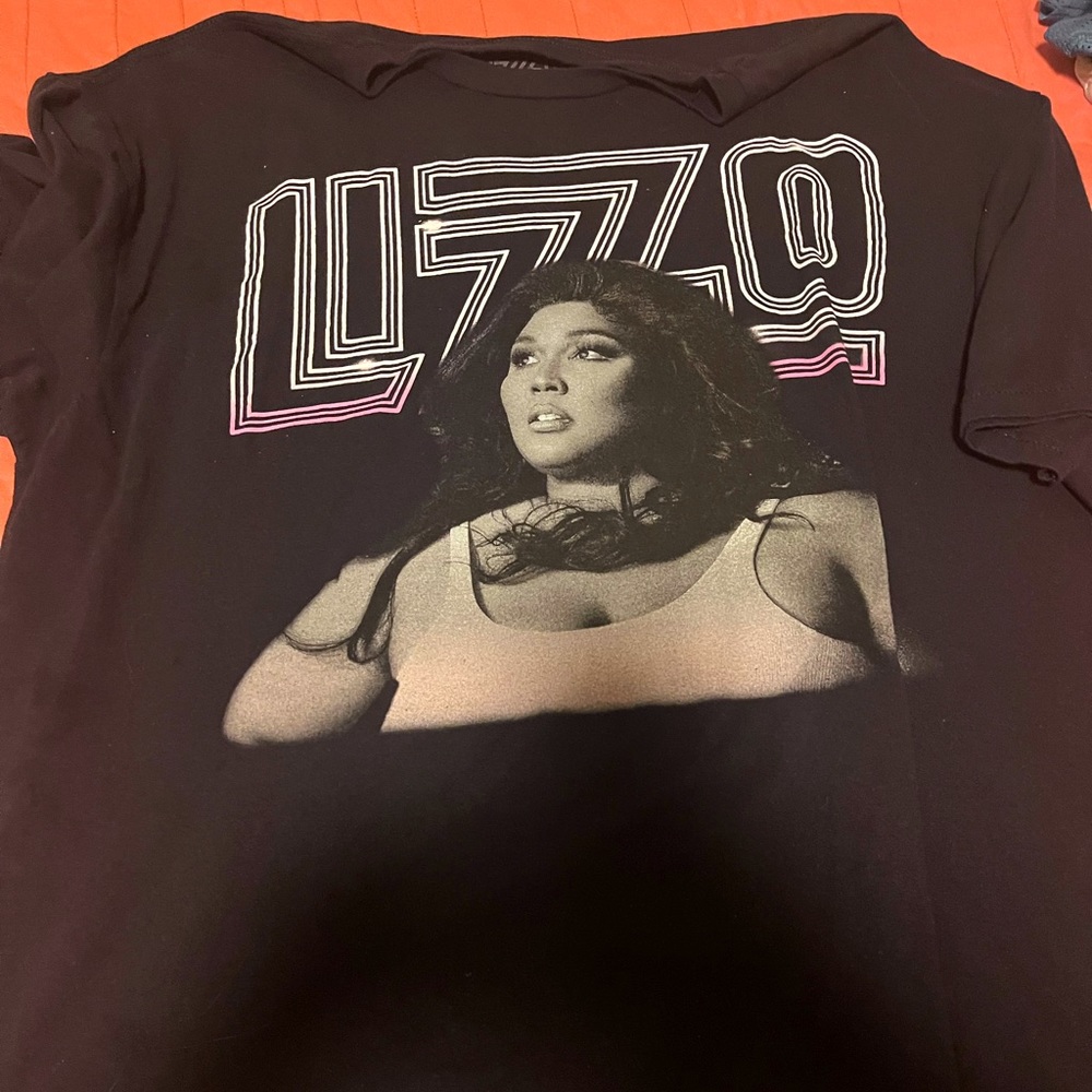 2XL Lizzie Special Tour Tee